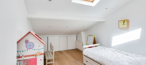 Дуплекс с 3 спальнями в Ла-Гарен-Коломб, Франция № 170172 8