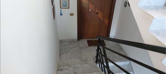15-Zimmer Haus in Castel Volturno, Italy, Nr. 118648 11