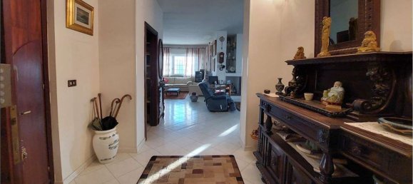 15-Zimmer Haus in Castel Volturno, Italy, Nr. 118648 6