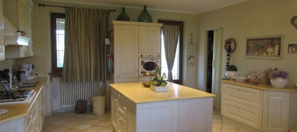 Вилла с 10 комнатами в Камайоре, Италия № 229006 7