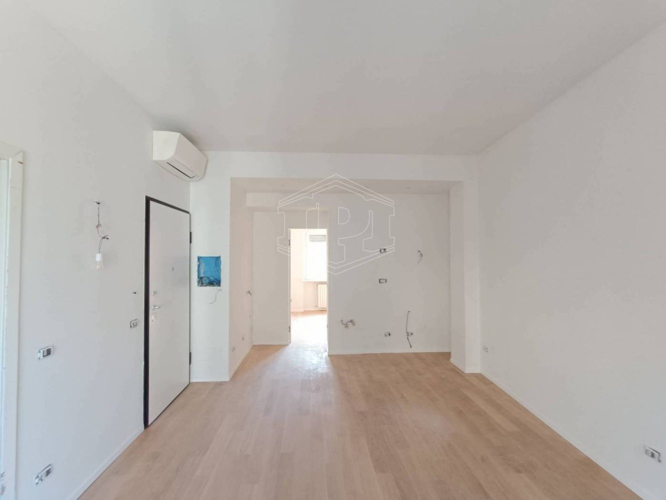 1 Schlafzimmer Wohnung in Milan, Italy, Nr. 341936
