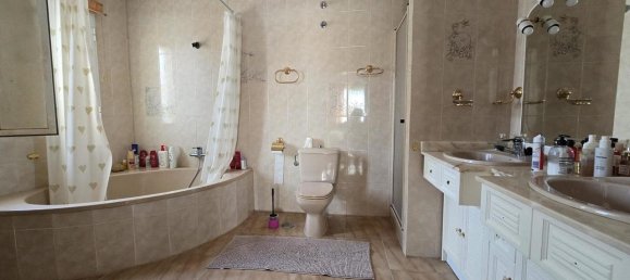 3 bedrooms House in Torrevieja, Spain No. 188318 13