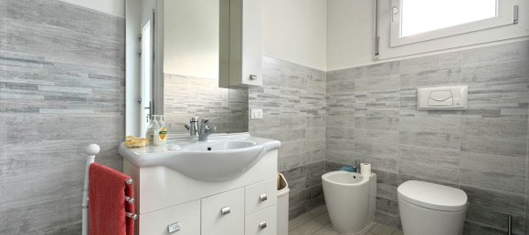 10 bedrooms House in Loreo, Italy No. 342934 2