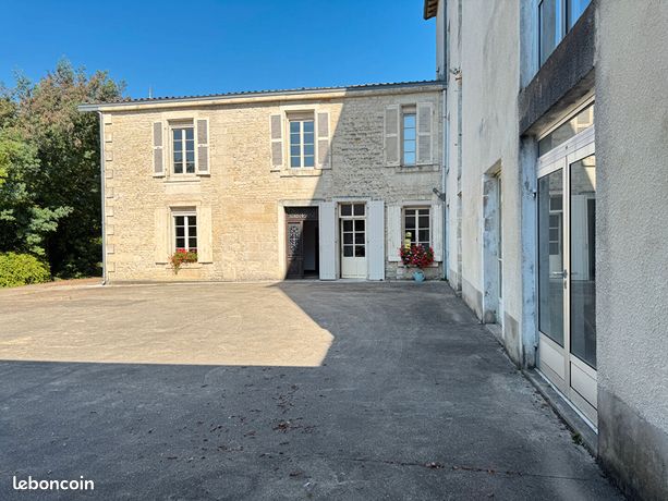 4 Schlafzimmer Haus in La Creche, France, Nr. 302989