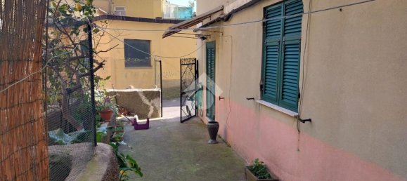 1 bedroom Apartment in Genoa, Italy No. 30090 2