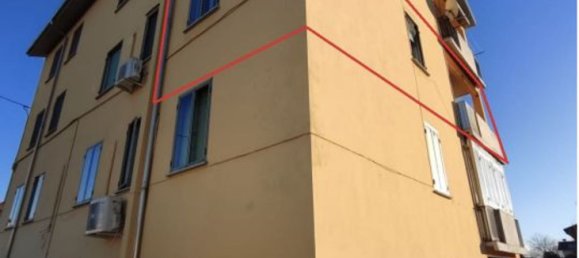 Квартира с 3 спальнями в Мантуя, Италия № 359680 2