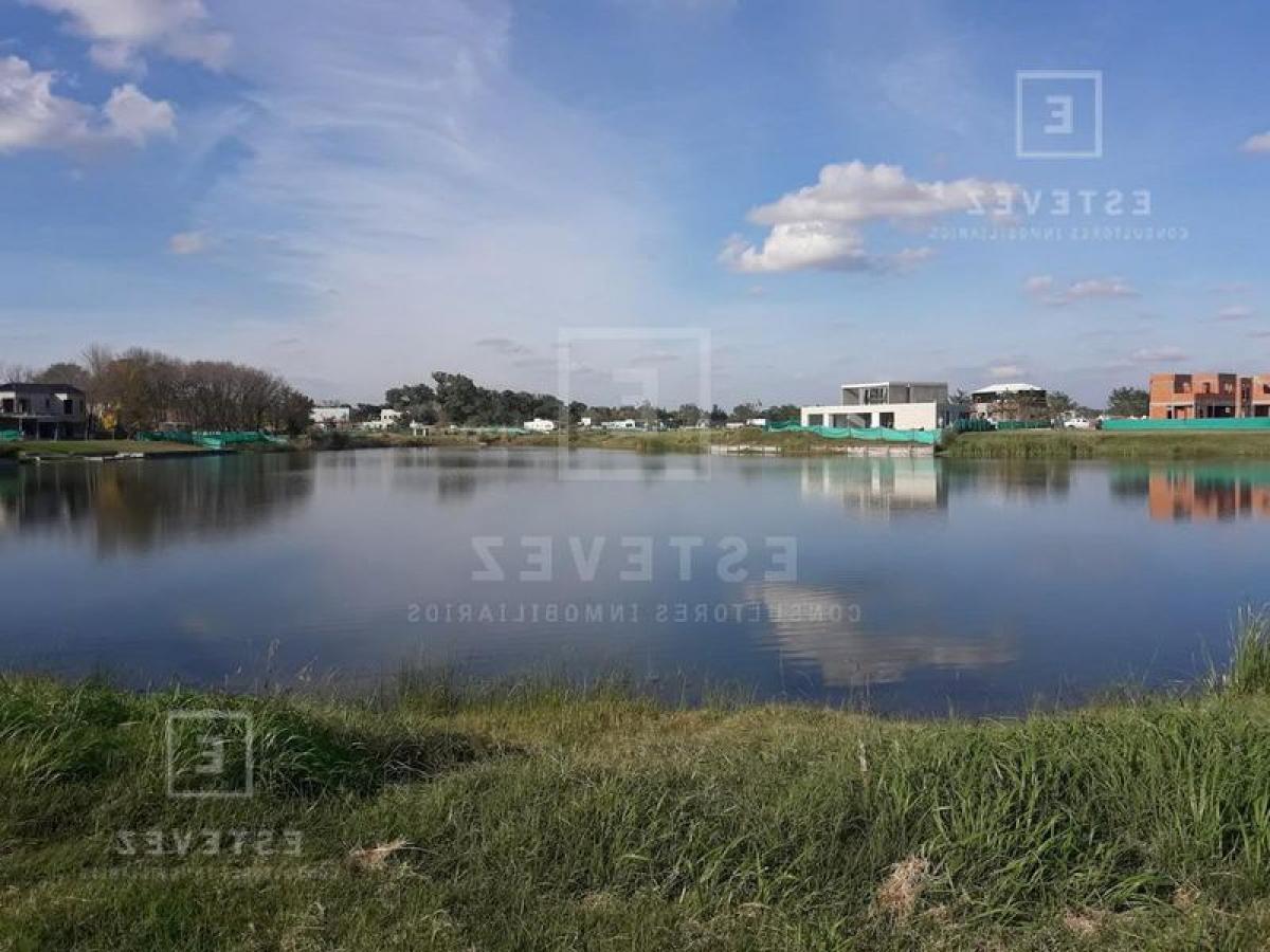  Land in Escobar, Argentina No. 116387