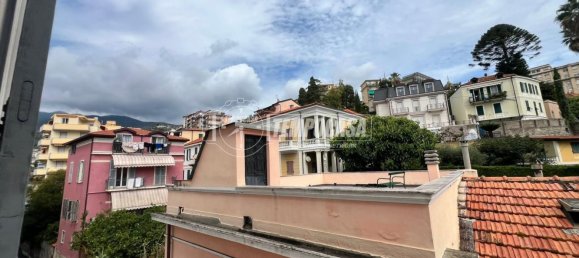Apartamento de 2 dormitorios en Sanremo, Italy No. 376625 16