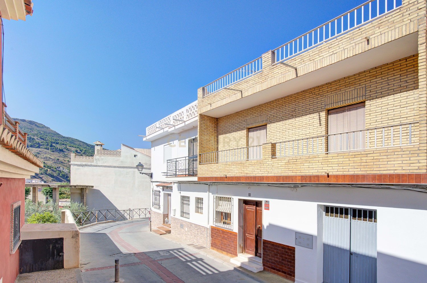 Дом с 3 спальнями в Гранада, Испания № 142536