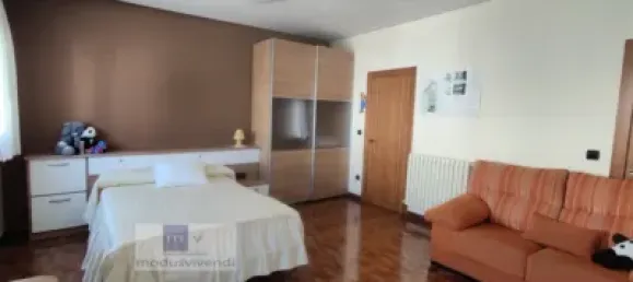 4 bedrooms House in San Andres del Rabanedo, Spain No. 21679 9