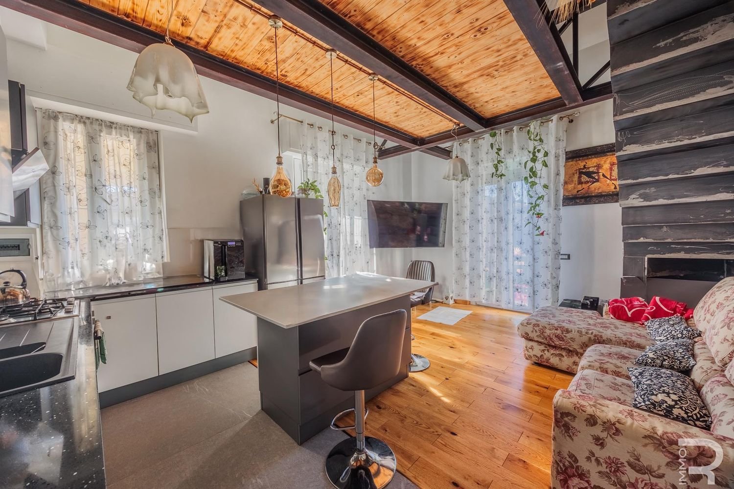 4-salle Duplex à Dicomano, Italy No. 232111