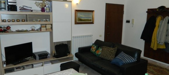 3 rooms Apartment in Fosdinovo, Italy No. 31078 3