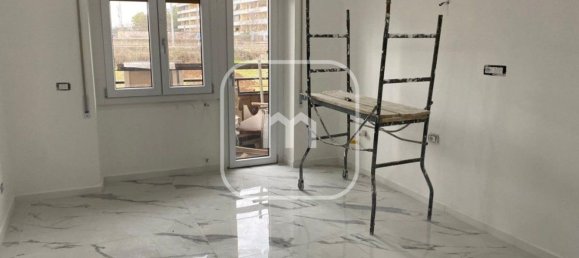 3 rooms Apartment in Guidonia Montecelio, Italy No. 205196 2