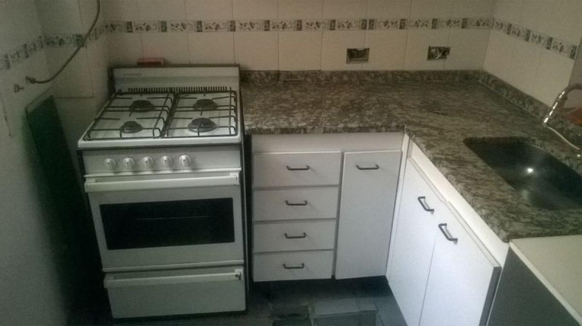 Apartamento de 2 dormitorios en Buenos Aires, Argentina No. 91914