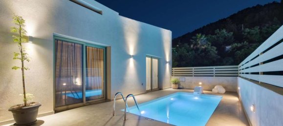 2 bedrooms Commercial property in Zakynthos, Greece No. 8557 2