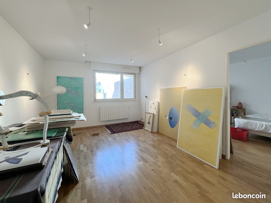 Apartamento de 2 dormitorios en Strasbourg, France No. 211834