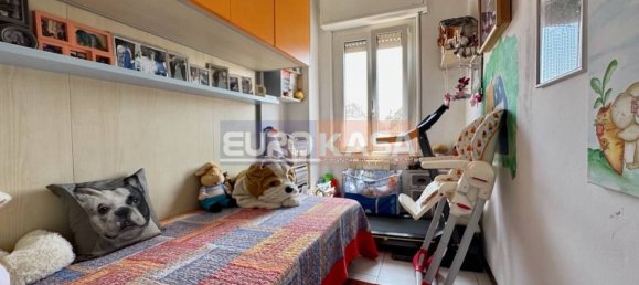 3-salle Appartement à Boltiere, Italy No. 284897 10