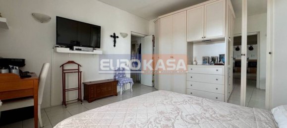 3-salle Appartement à Boltiere, Italy No. 284897 9