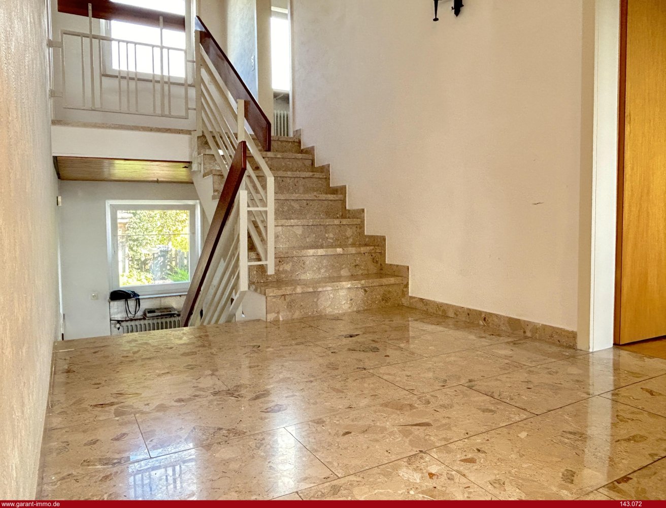 3 bedrooms Townhouse in Baden-Wurttemberg, Germany No. 1727