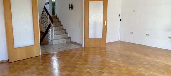 3 bedrooms Townhouse in Baden-Wurttemberg, Germany No. 1727 3