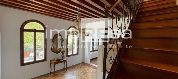5 rooms Apartment in Venice, Italy No. 209797 11