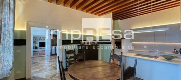 5 rooms Apartment in Venice, Italy No. 209797 8