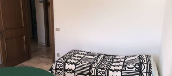 4-Zimmer Wohnung in Rome, Italy, Nr. 32620 9
