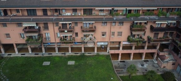 600m² Commercial property in San Vittore Olona, Italy No. 154974 2