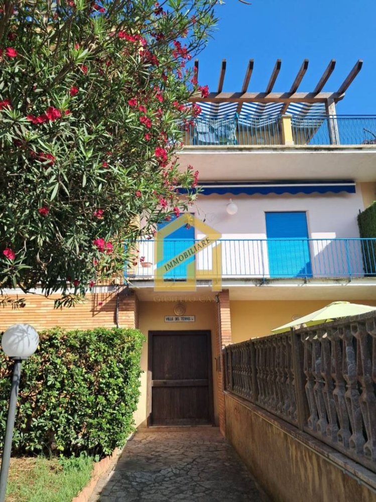 Квартира с 1 спальней в Анцио, Италия № 308810