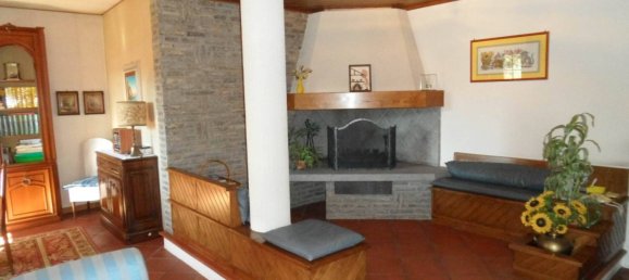 Вилла с 4 спальнями в Поджо а Кайано, Италия № 160254 4