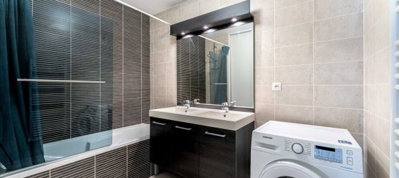 3 bedrooms Apartment in Rhone, France No. 330996 8