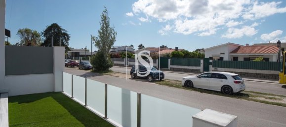 4 Schlafzimmer Villa in Seixal, Portugal, Nr. 348979 38