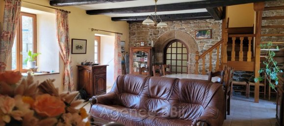 Casa de 3 dormitorios en Plesidy, France No. 307263 2