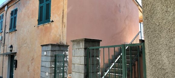 3غرفة منزل في Carro, Italy رقم 116677 6