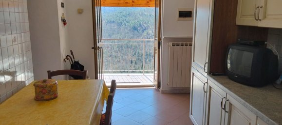 3غرفة منزل في Carro, Italy رقم 116677 11