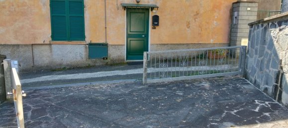 3غرفة منزل في Carro, Italy رقم 116677 8