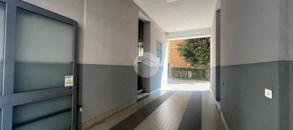 2 bedrooms Apartment in Milan, Italy No. 362142 2