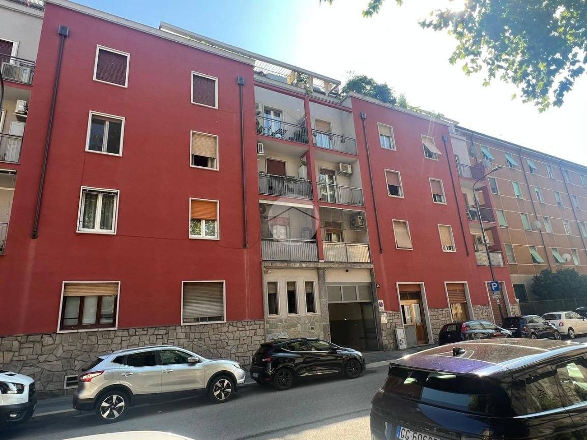 2 bedrooms Apartment in Milan, Italy No. 362142