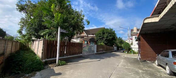 20 bedrooms Commercial property in Chiang Mai, Thailand No. 9117 9