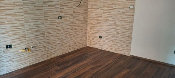 Casa de 5 habitaciónes en San Giuliano Terme, Italy No. 220002 2