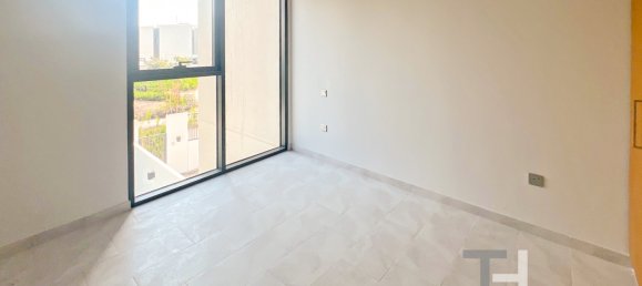 Таунхаус с 3 спальнями в Dubai Land, ОАЭ № 28939 8