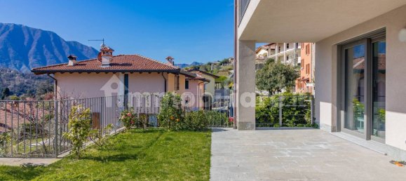 3 chambres Appartement à Tremezzina, Italy No. 56010 2