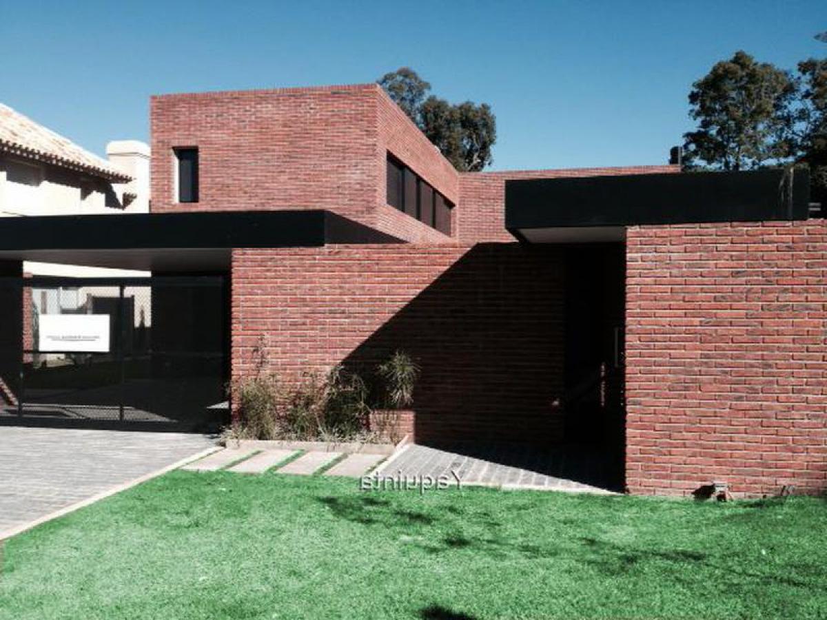 3 chambres Maison à Montevideo, Uruguay No. 8672