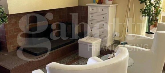 Вилла с 5 спальнями в Патрика, Италия № 201399 12