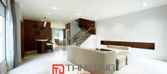 3 غرف نوم فيلا في Long Bien, Vietnam رقم 582 2