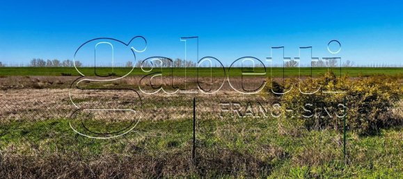 82280m² Land in Ferrara, Italy No. 232362 14