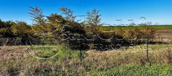 82280m² Land in Ferrara, Italy No. 232362 15