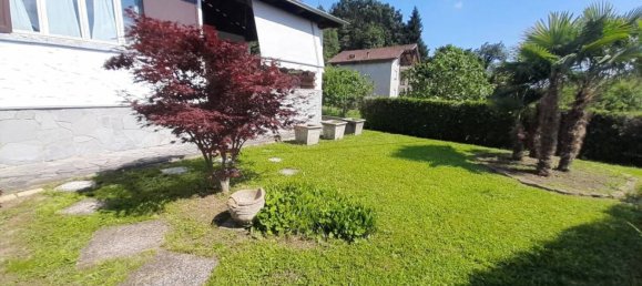 3 bedrooms Villa in Grignasco, Italy No. 334359 2