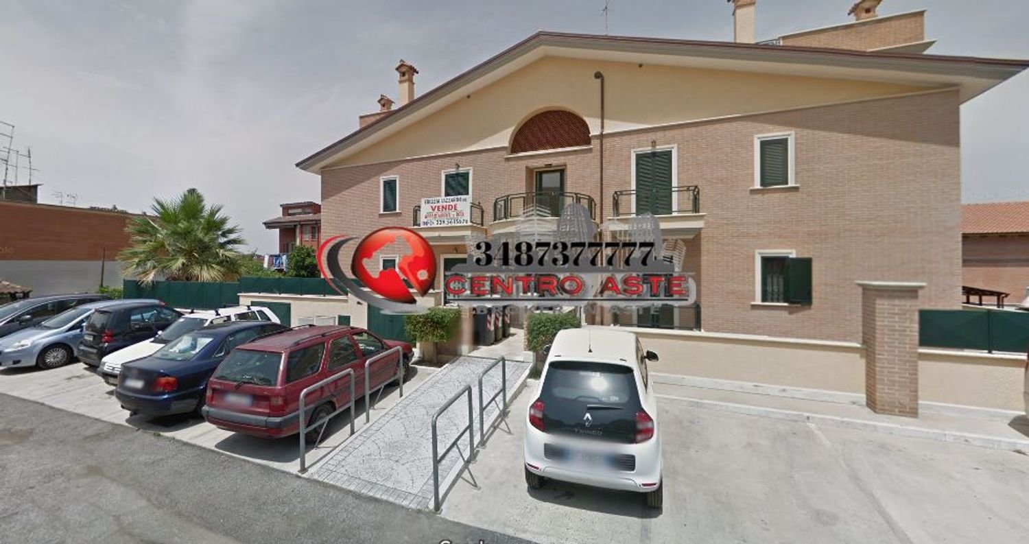 3غرفة شقة في Rome, Italy رقم 14979