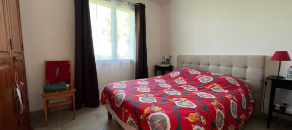 Villa de 3 dormitorios en Avord, France No. 92471 7